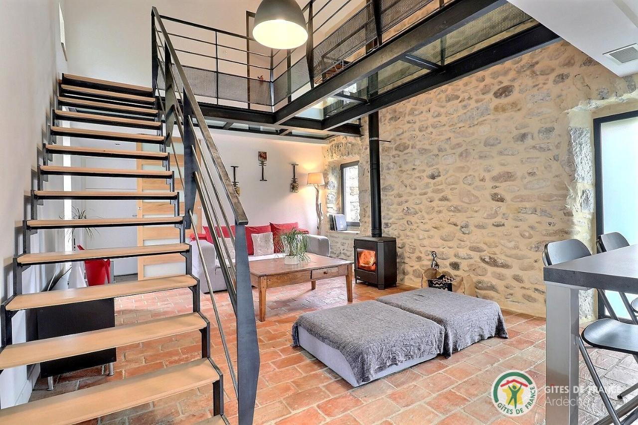 L'Envol Des Papillons Villa Grospierres Buitenkant foto